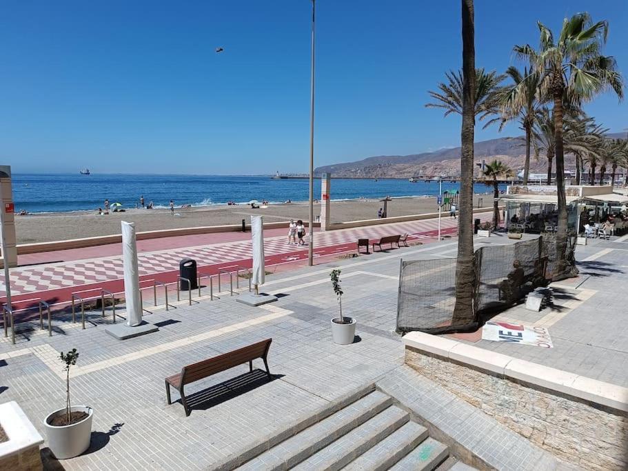 Piso Primera Linea Playa Алмерия Екстериор снимка
